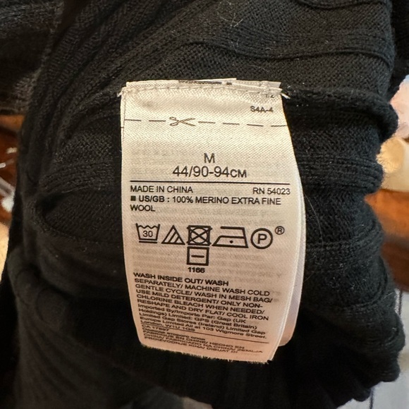 Banana Republic Black Wool Sweater Jacket - Picture 5 of 13